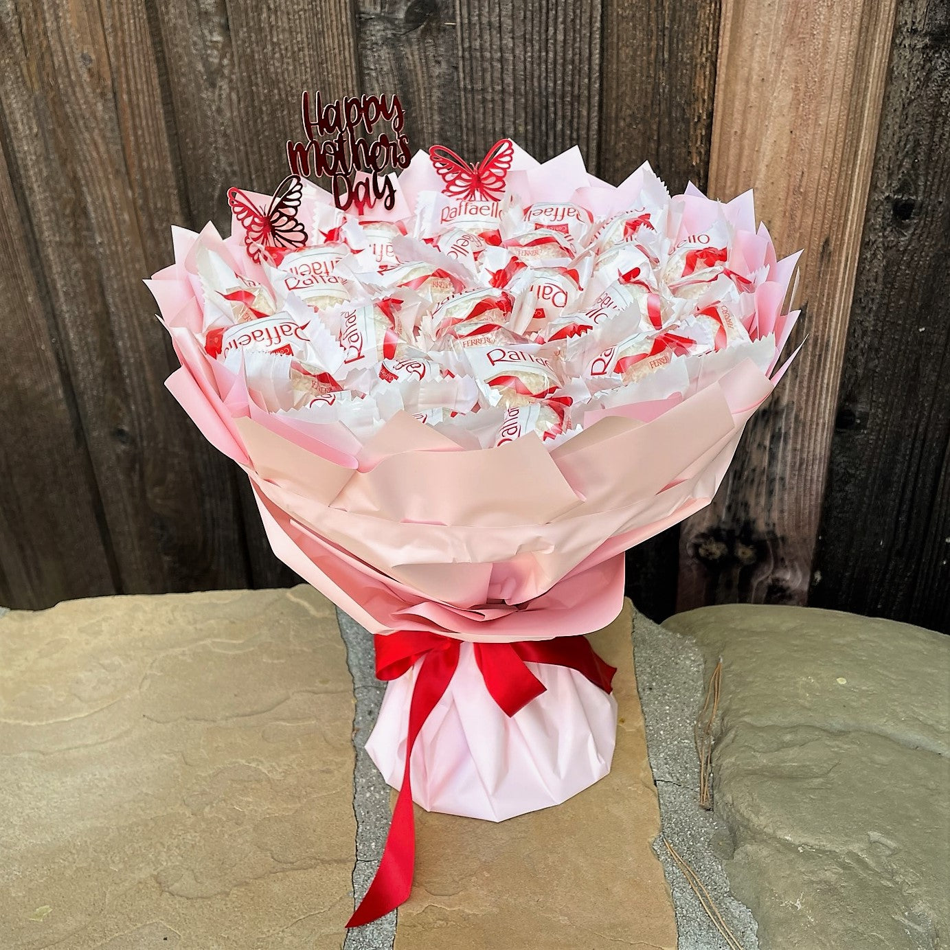 # 43 Raffaelo Bouquet