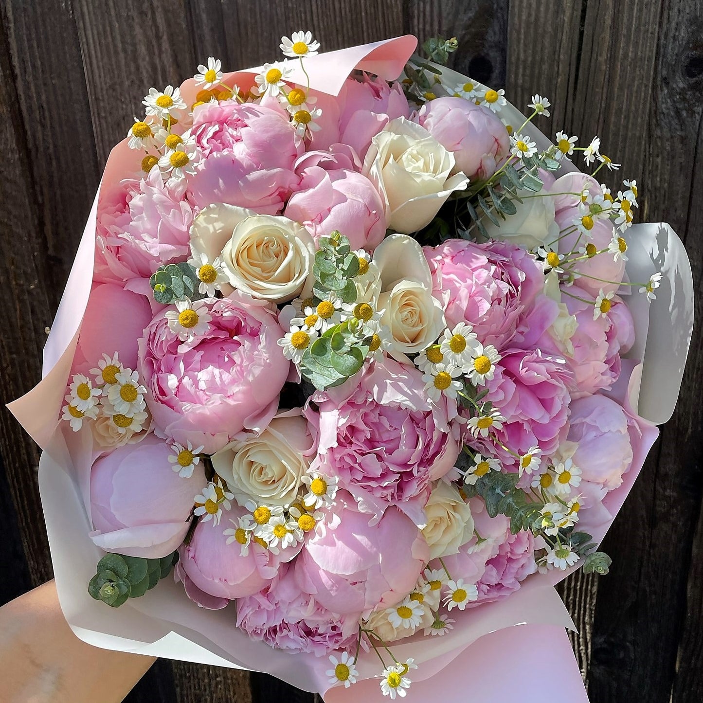 # 49 Tender bouquet with peonies and roses