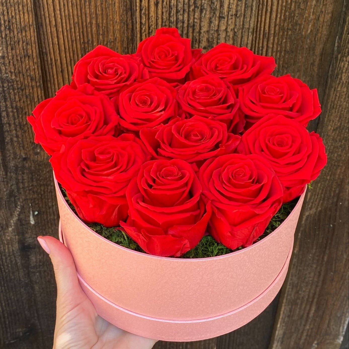 006 Luxury Red Preserved Roses That Last A Year in A Round Box