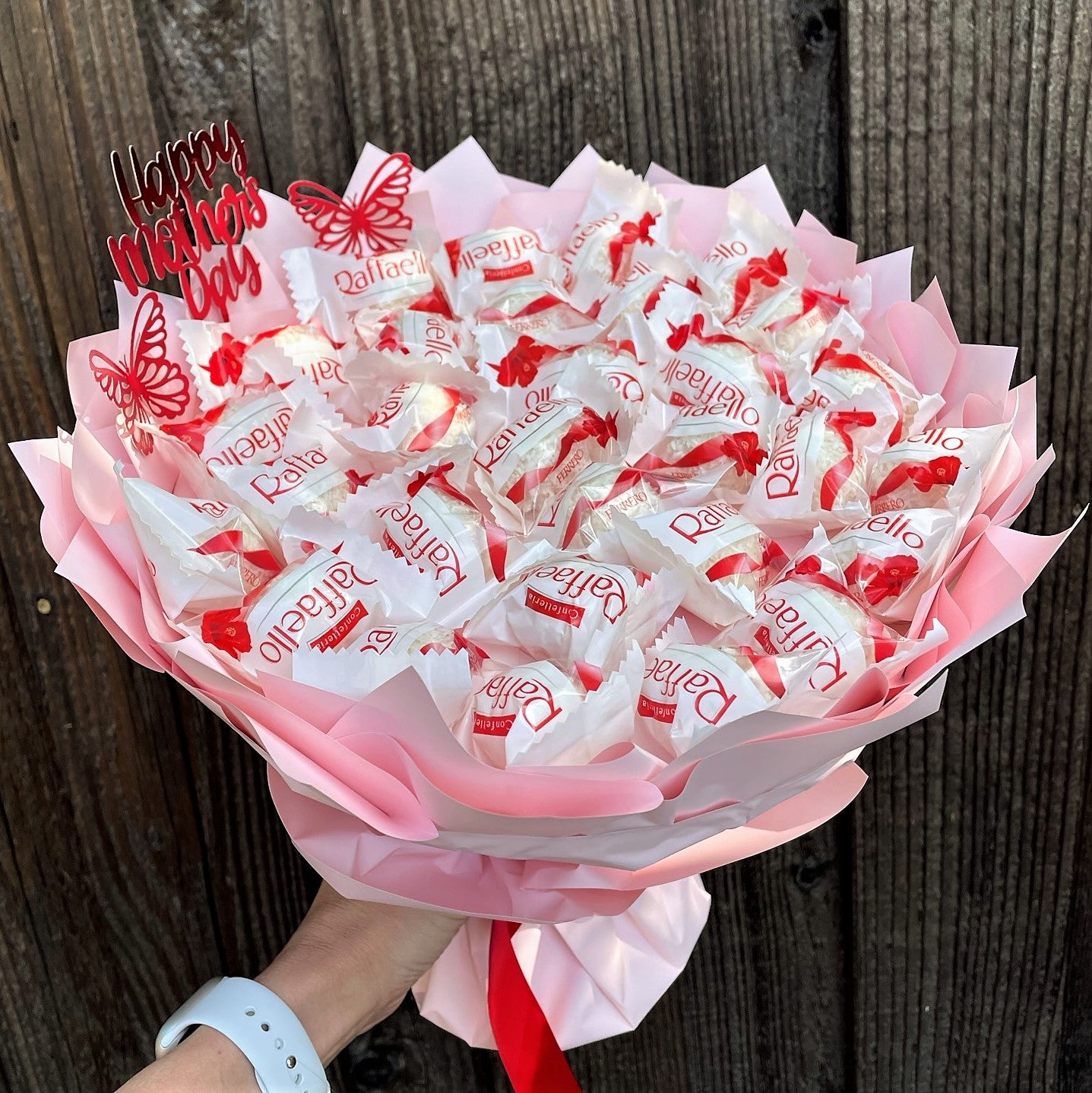 # 43 Raffaelo Bouquet