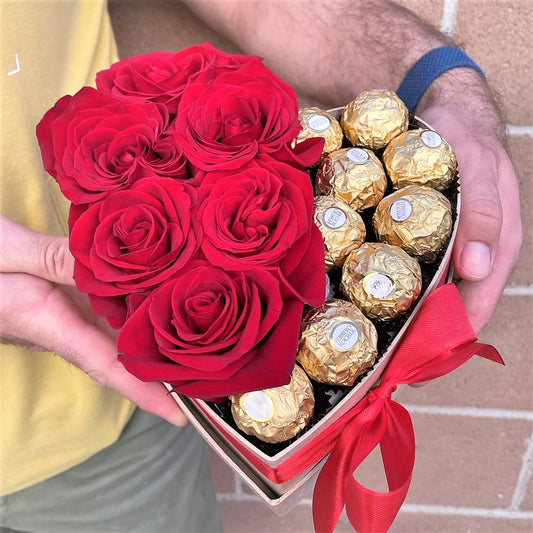 # 40 Roses & Ferrero Rocher Sweet flowers gift