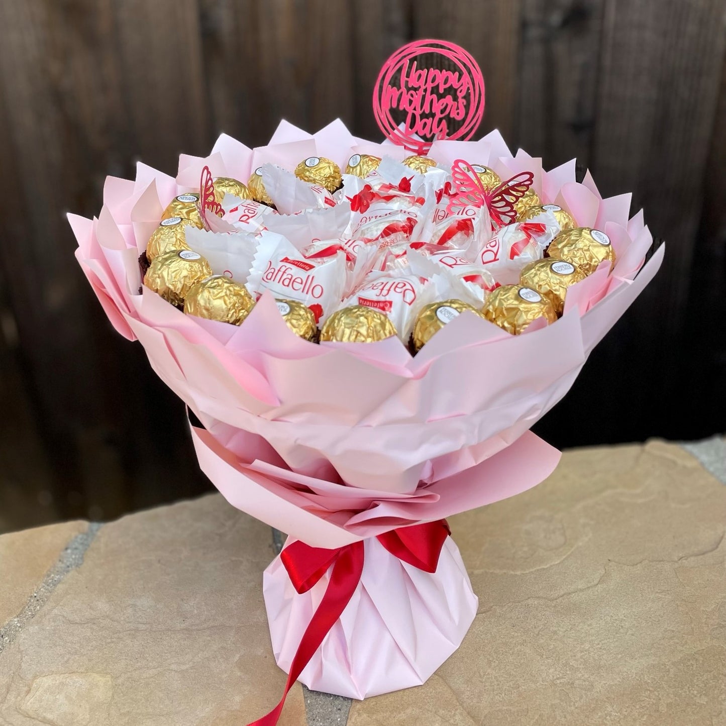 # 44 Raffaelo & Ferrero Rocher Bouquet