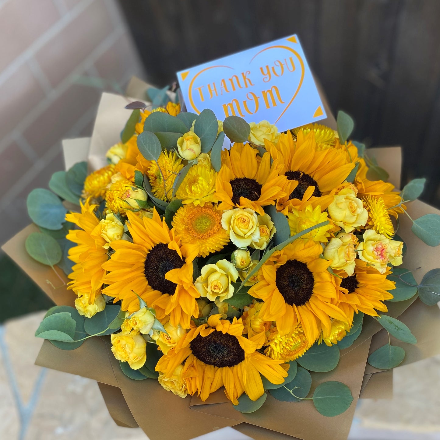 # 18 The Sunny Side, Sunflower Luxury Bouquet