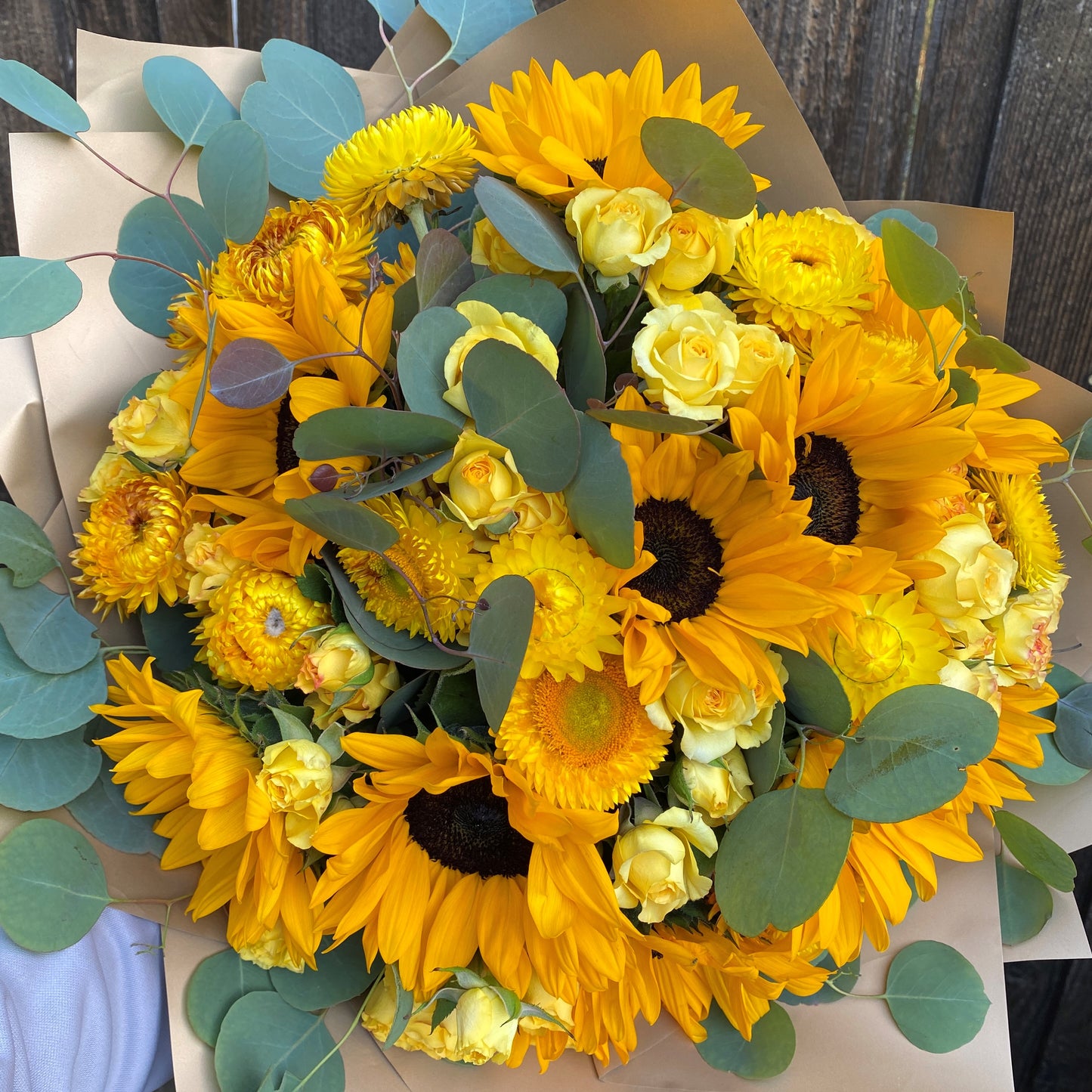 # 18 The Sunny Side, Sunflower Luxury Bouquet