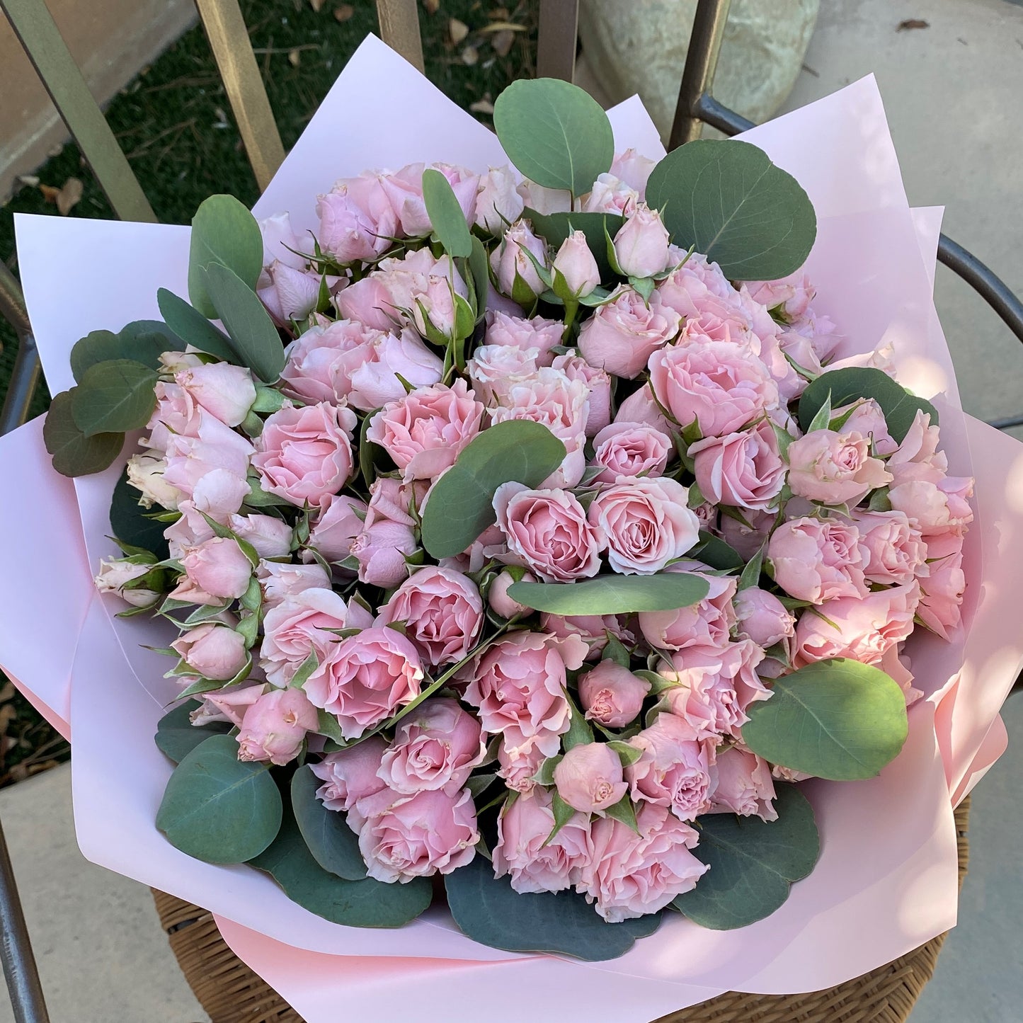 # 19 Pink Spray Roses Bouquet