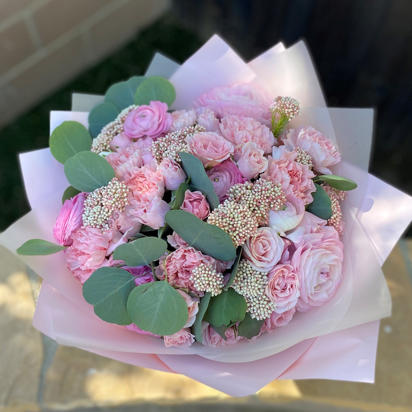 # 20 Pink Cloud, Luxury Bouquet with Ranunculus