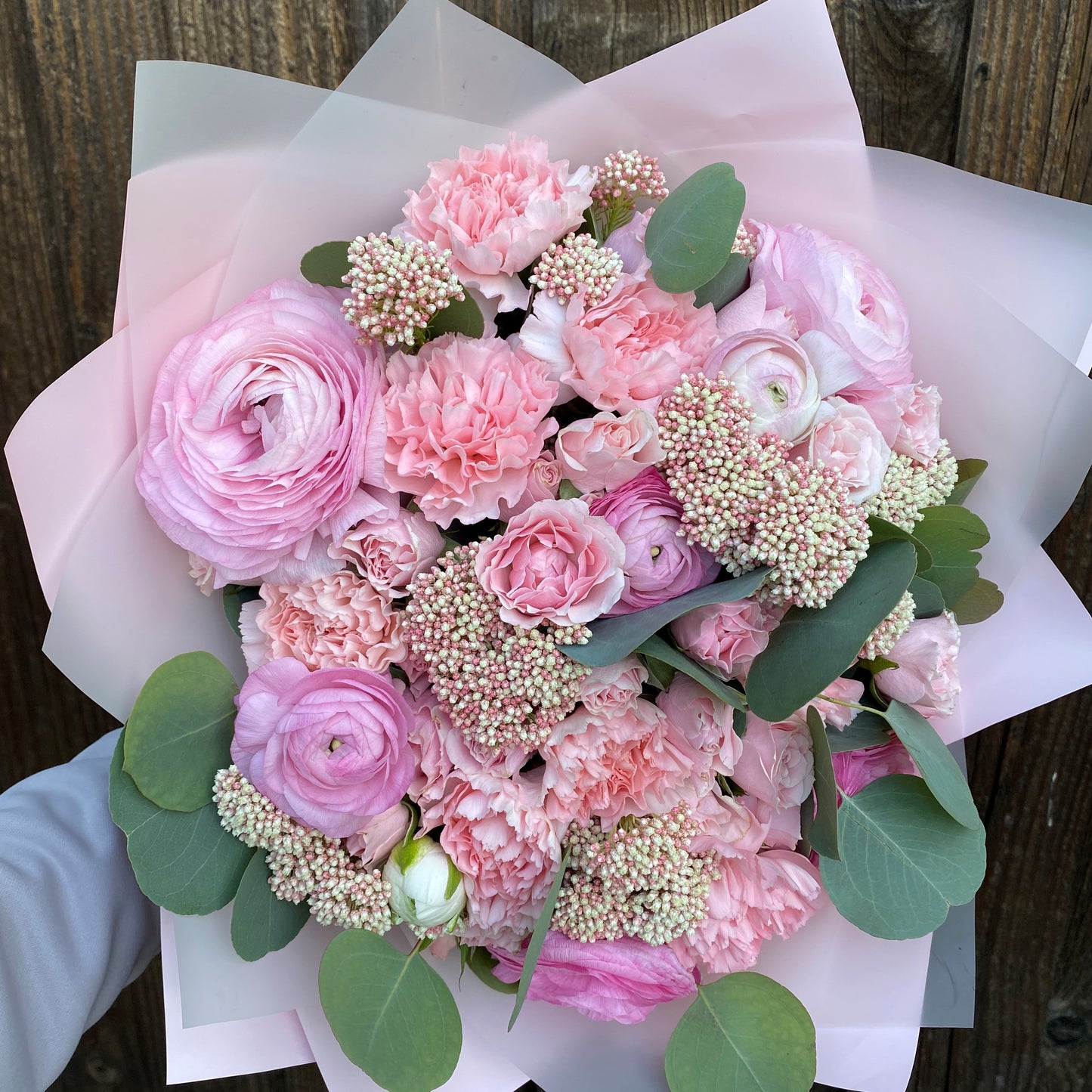 # 20 Pink Cloud, Luxury Bouquet with Ranunculus